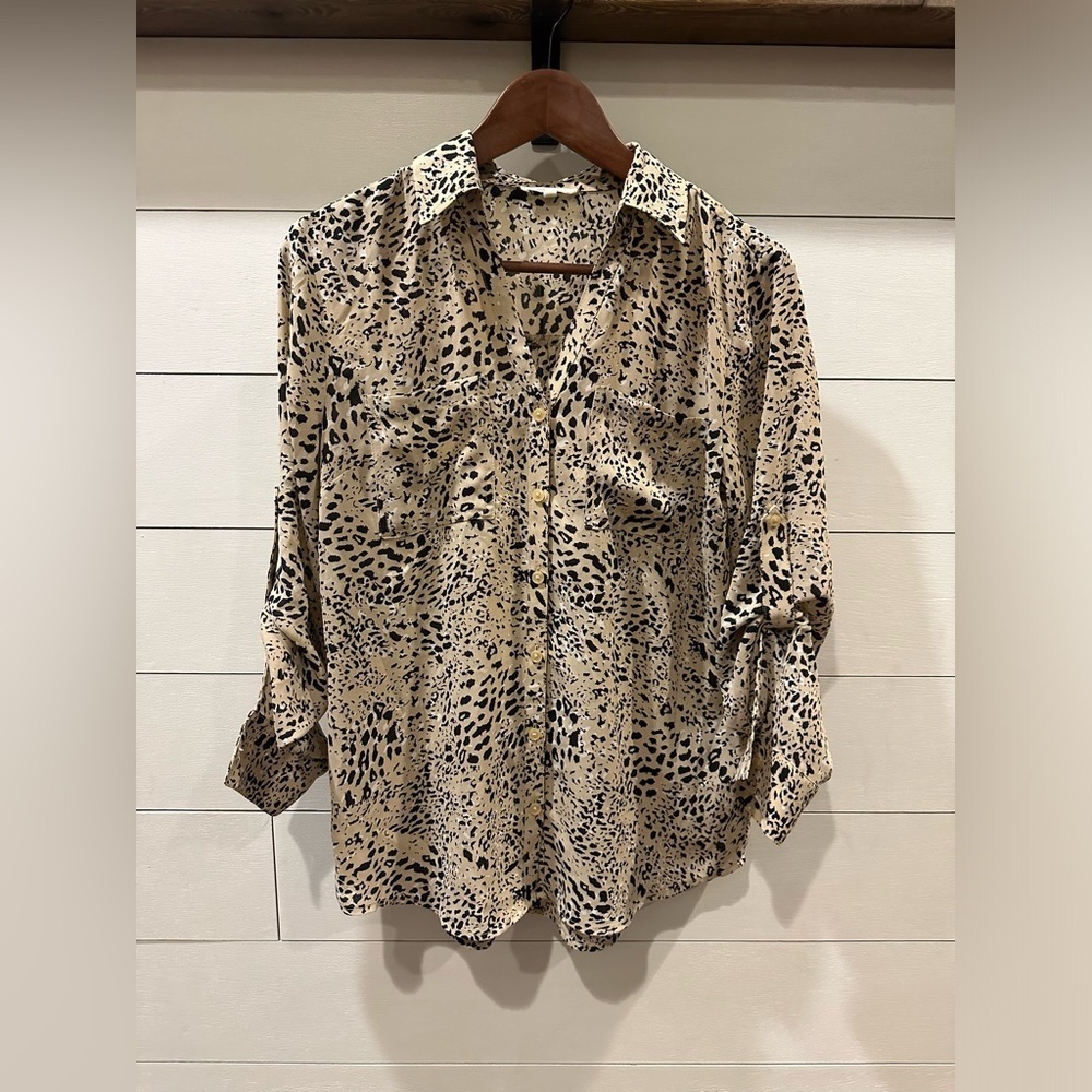 Maurice’s Leopard Print Women’s Shirt- size Small